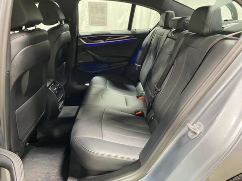 Used 2023 BMW 540i xDrive w/ M Sport Package image 16