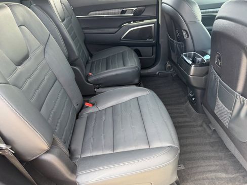 Used 2025 Kia Telluride SX Prestige image 15