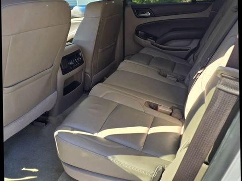 Used 2018 Chevrolet Tahoe LT image 6