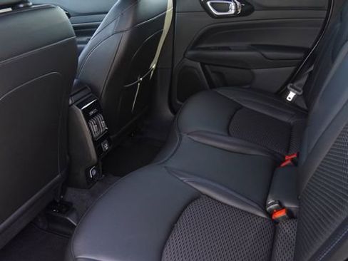 New 2026 Jeep Compass Latitude image 14