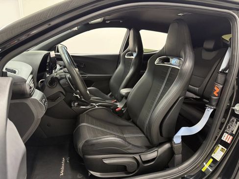 Used 2022 Hyundai Veloster N FWD image 10