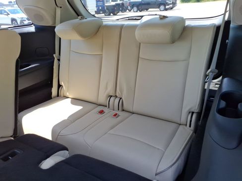Used 2019 INFINITI QX60 Luxe w/ Essential Package AWD/4WD image 29