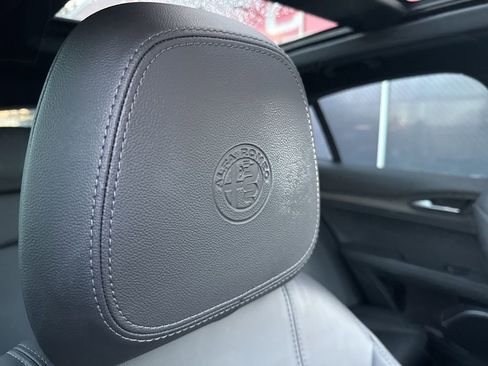 Used 2023 Alfa Romeo Stelvio Ti image 64