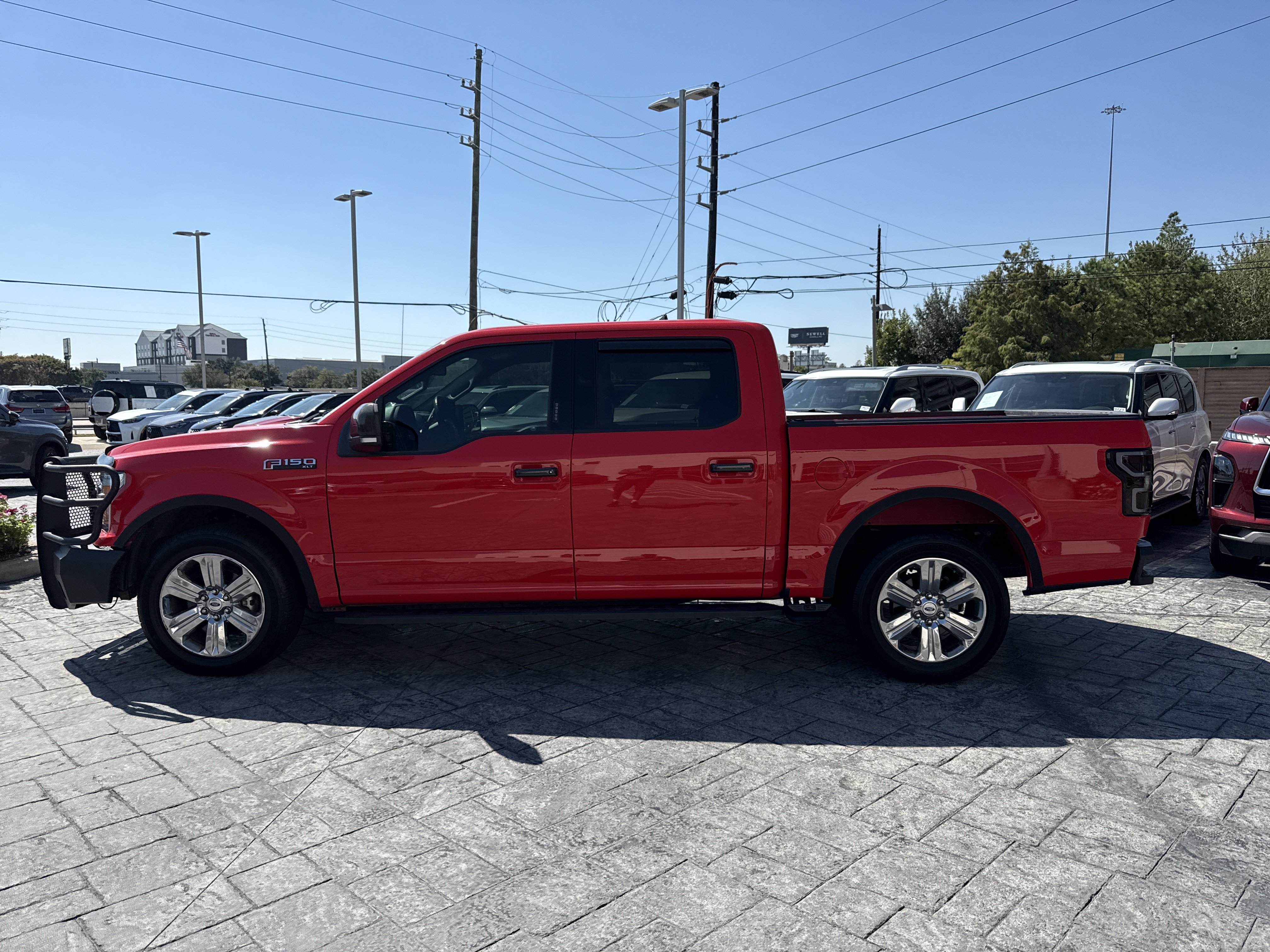 Used 2019 Ford F150 XLT w/ Equipment Group 302A Luxury RWD image 4