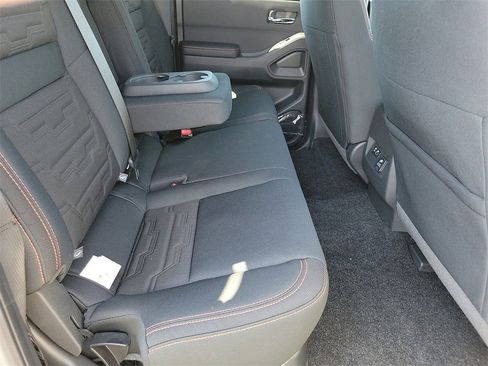 New 2025 Nissan Frontier PRO-4X w/ Pro Convenience Package image 16