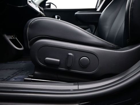 Used 2022 Hyundai Ioniq 5 SEL AWD/4WD image 16