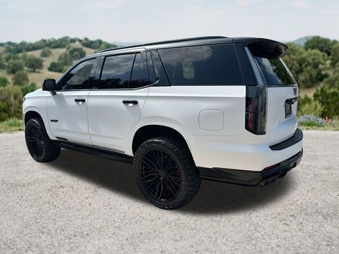 Used 2025 Cadillac Escalade V w/ LPO, ONYX Package AWD/4WD image 7