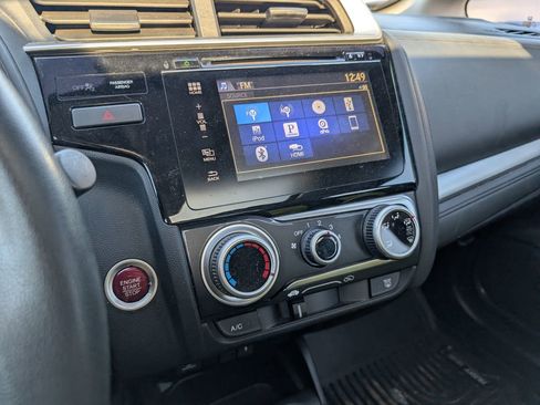 Used 2015 Honda Fit EX image 17