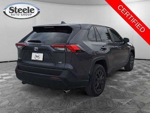 Used 2024 Toyota RAV4 LE image 5