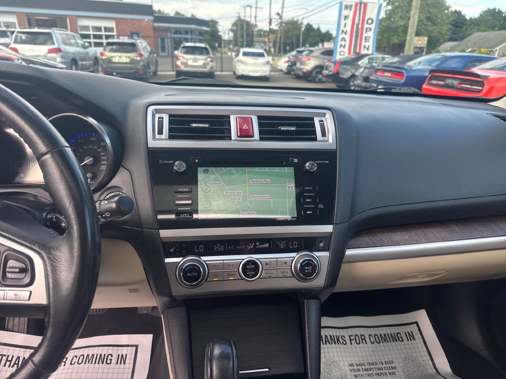 Used 2016 Subaru Outback 2.5i Limited AWD/4WD image 18