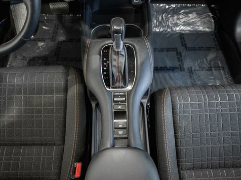 Used 2025 Honda HR-V Sport image 23