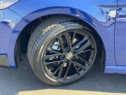 Used 2025 Toyota Camry SE w/ Convenience Package image 40