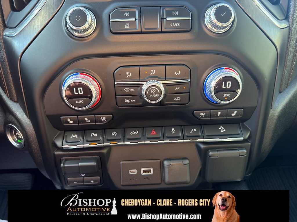 Used 2019 GMC Sierra 1500 AT4 w/ AT4 Premium Package AWD/4WD image 23