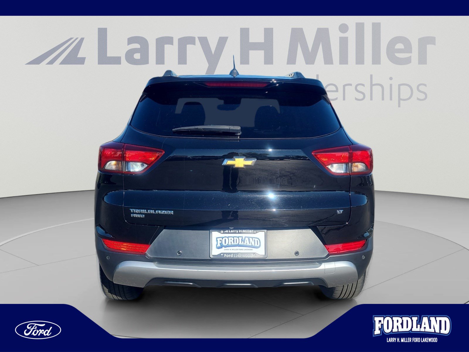 Used 2022 Chevrolet TrailBlazer LT w/ Driver Confidence Package AWD/4WD image 4