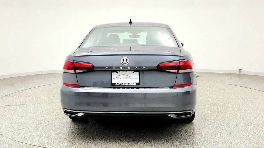 Used 2022 Volkswagen Passat 2.0T SE FWD image 6