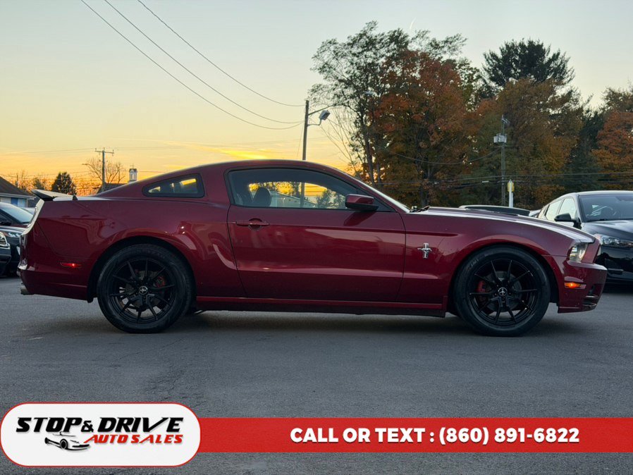 Used 2014 Ford Mustang Premium w/ Equipment Group 202A RWD image 4