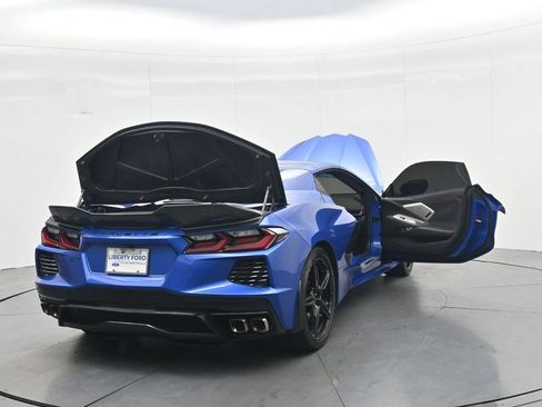 Used 2022 Chevrolet Corvette Stingray Premium Conv w/ Z51 Performance Package RWD image 48