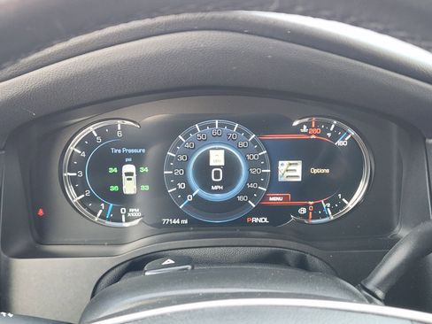 Used 2020 Cadillac Escalade ESV Premium Luxury image 17