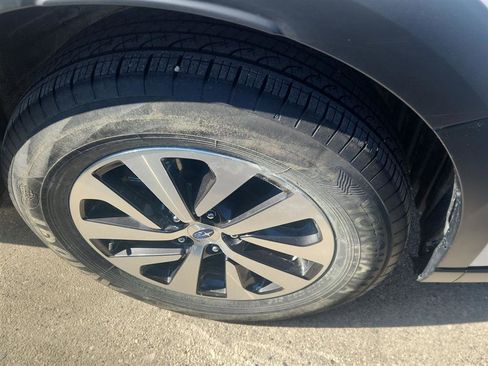 Used 2025 Subaru Outback Premium image 2