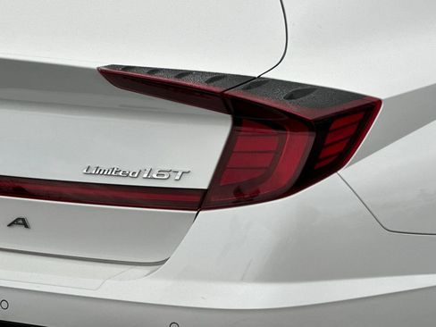 Used 2022 Hyundai Sonata Limited image 26