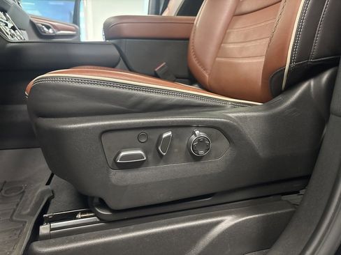 Used 2023 GMC Yukon XL Denali Ultimate w/ LPO, Floor Liner Package image 46