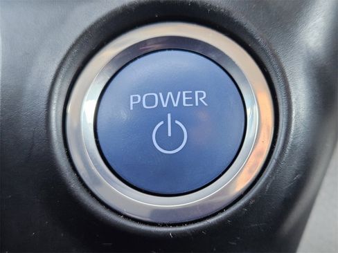 Used 2024 Toyota Sienna LE image 20