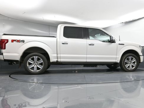 Used 2015 Ford F150 Platinum w/ Equipment Group 701A Luxury image 36