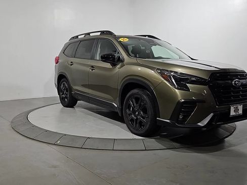 Certified 2025 Subaru Ascent Bronze Edition AWD/4WD image 9