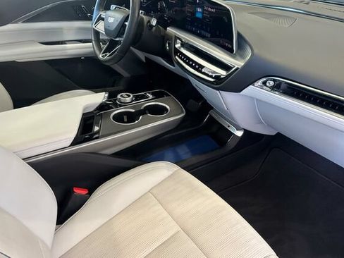Certified 2024 Cadillac Lyriq Sport w/ LPO, Floor Liner Package AWD/4WD image 16