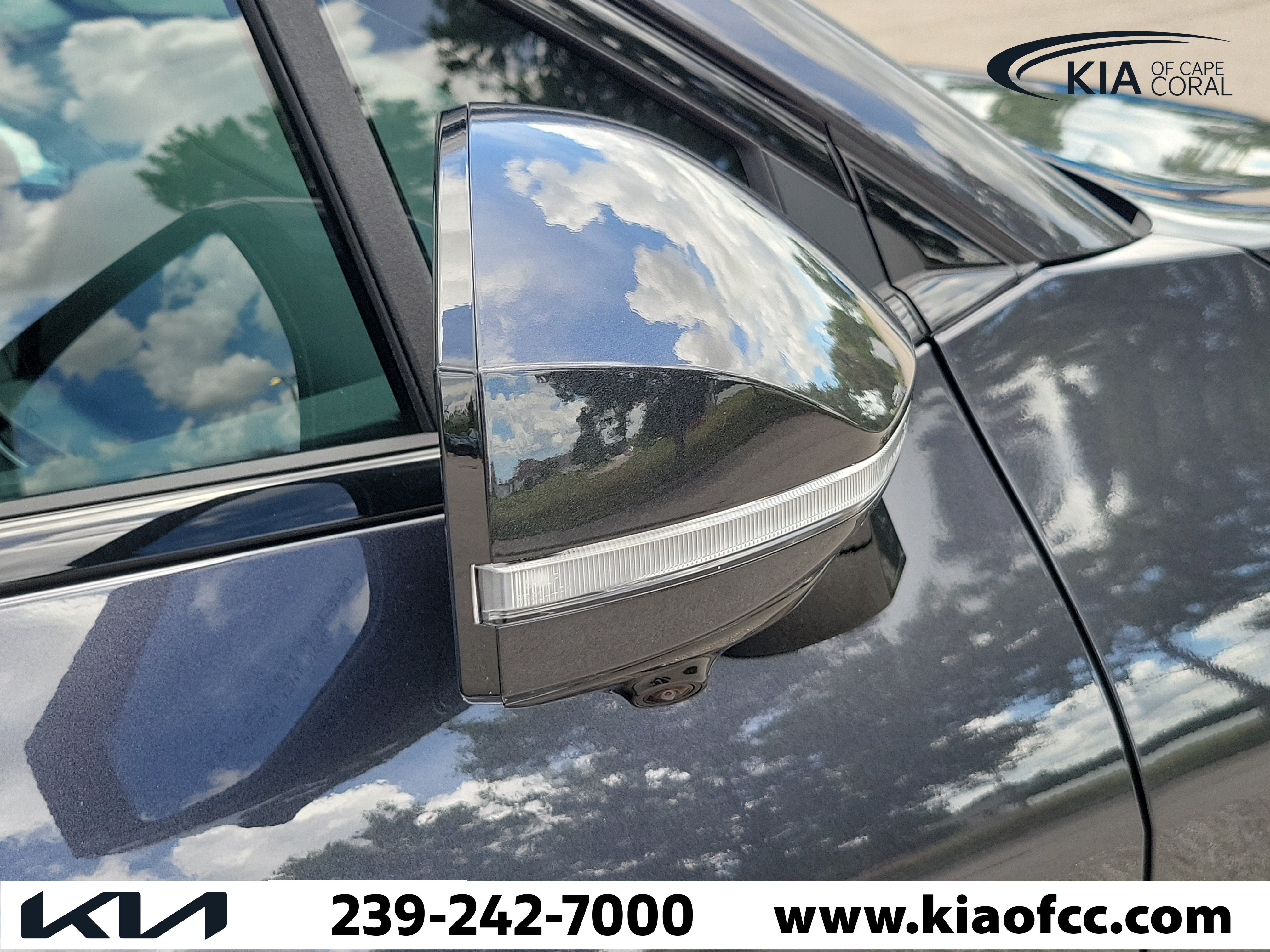 New 2026 Kia Sportage SX FWD image 8