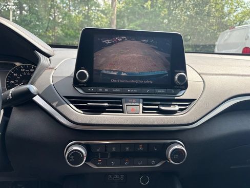 Used 2021 Nissan Altima 2.5 SR w/ SR Premium Package FWD image 34