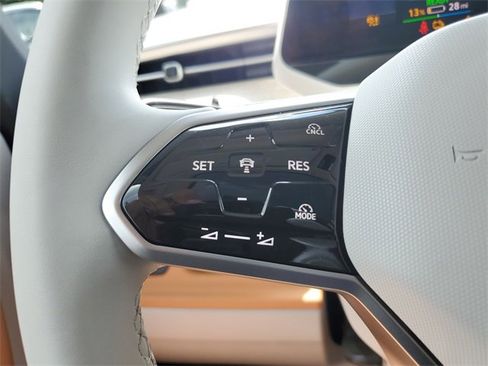 New 2025 Volkswagen ID. Buzz 1st Edition image 25