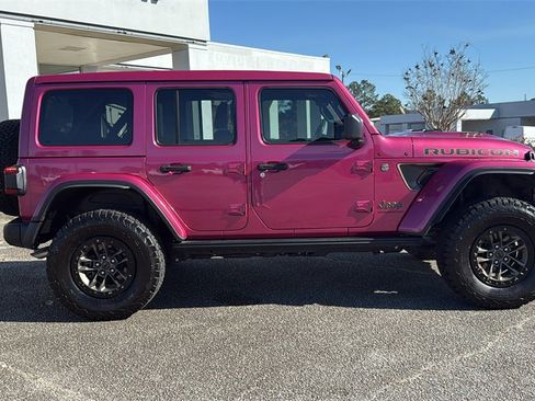 Used 2024 Jeep Wrangler Unlimited Rubicon 392 image 9