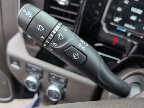 Used 2022 GMC Sierra 1500 SLT image 25