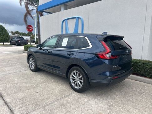 Used 2023 Honda CR-V EX-L image 6