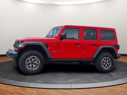 Used 2025 Jeep Wrangler Unlimited Rubicon image 12