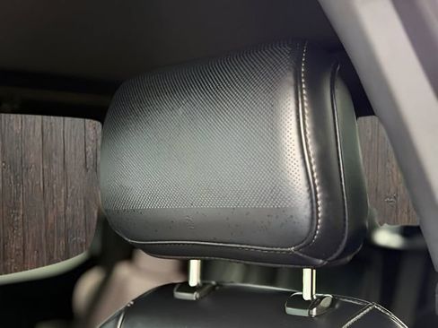 Certified 2023 Ford F150 Raptor w/ Raptor Carbon Fiber Package AWD/4WD image 15