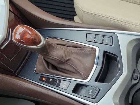 Used 2016 Cadillac SRX Luxury w/ Driver Awareness Package image 24