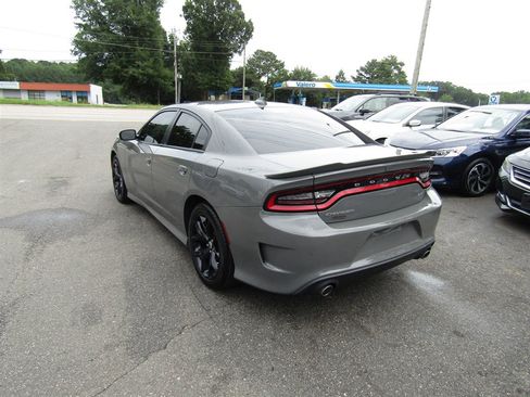 Used 2019 Dodge Charger GT RWD image 6