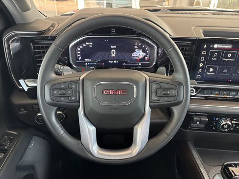 Used 2025 GMC Sierra 1500 SLT AWD/4WD image 26