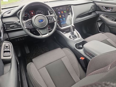 Used 2024 Subaru Outback Premium image 3