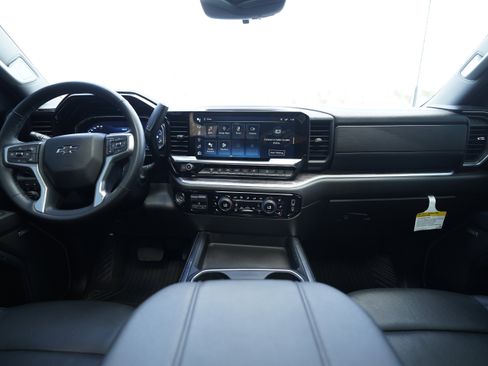 Used 2025 Chevrolet Silverado 2500 LTZ w/ LTZ Plus Package AWD/4WD image 19