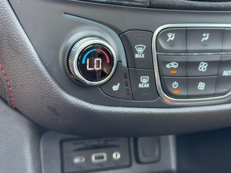 Used 2024 Chevrolet Equinox RS w/ RS Leather Package FWD image 19