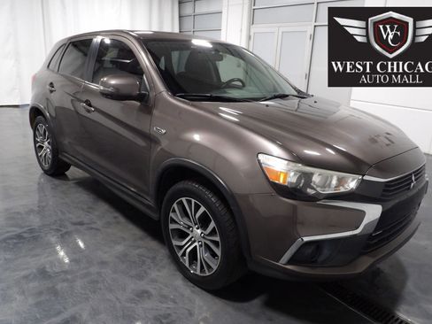 Used 2017 Mitsubishi Outlander Sport ES image 1