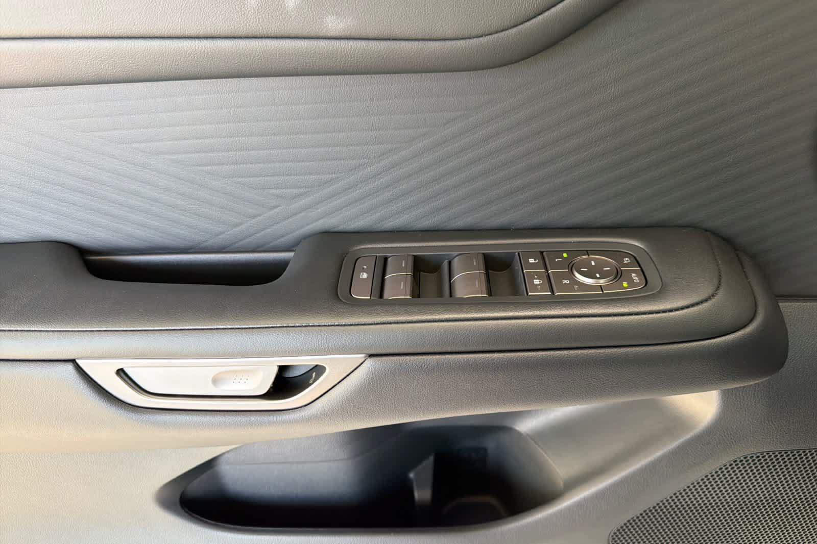 New 2026 Lexus ES 350e w/ Convenience Package FWD image 12