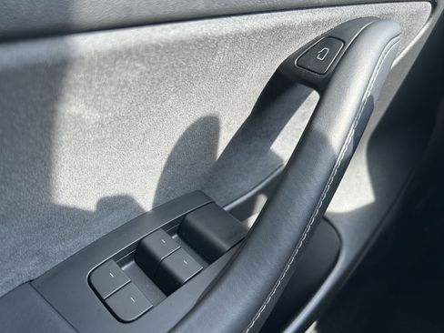 Used 2022 Tesla Model 3 Long Range image 19