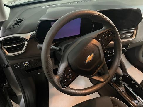 Used 2025 Chevrolet TrailBlazer LT image 10