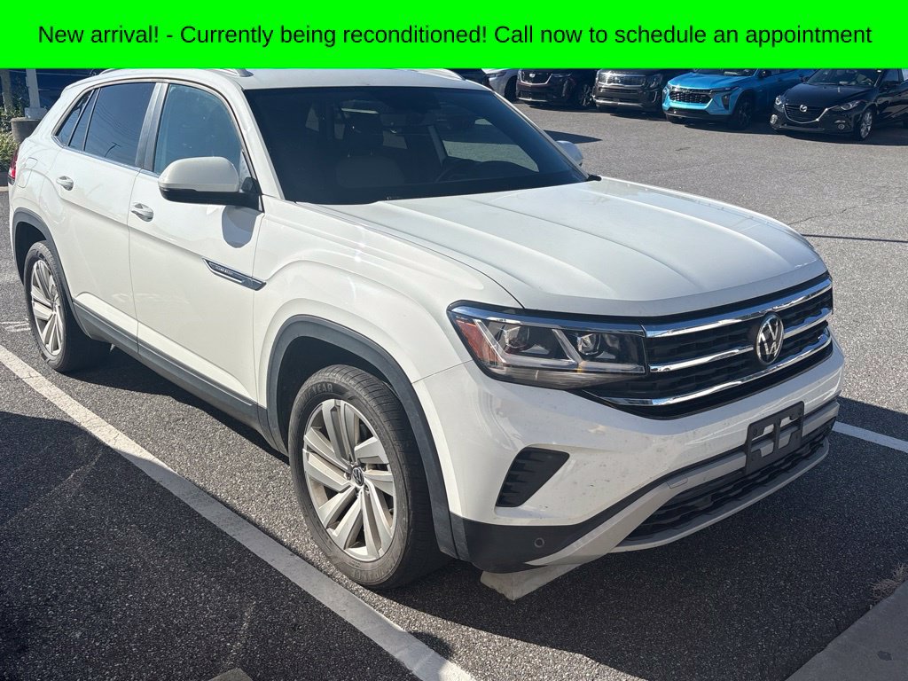 Used 2022 Volkswagen Atlas Cross Sport SE AWD/4WD image 1