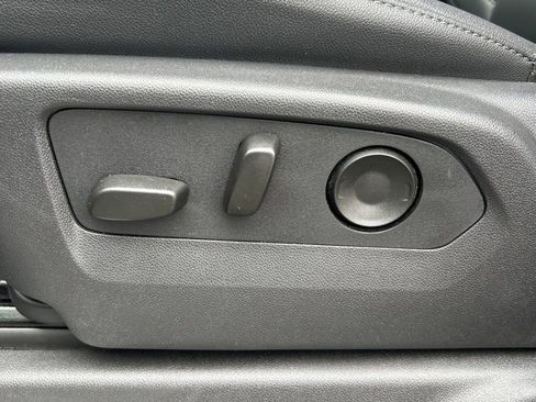 Used 2025 Chevrolet Silverado 2500 LTZ w/ Trail Boss Package image 35