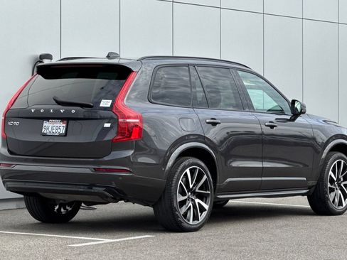 Used 2023 Volvo XC90 T8 Plus AWD/4WD image 5